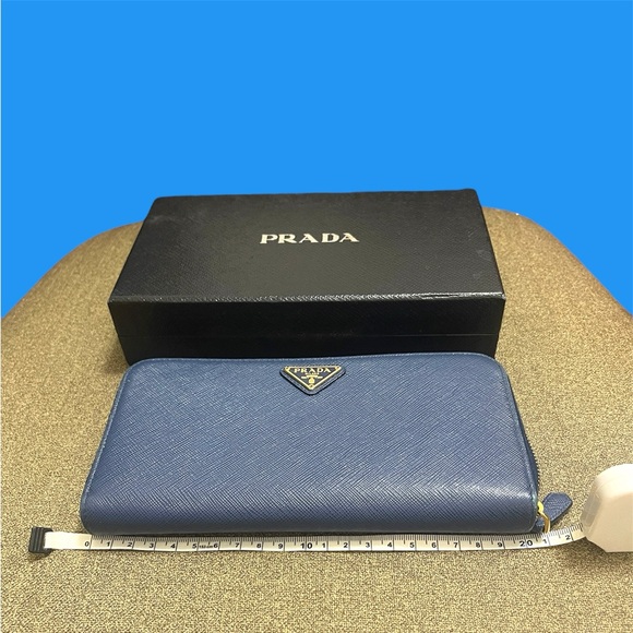 Prada Continental Wallet - Picture 3 of 10
